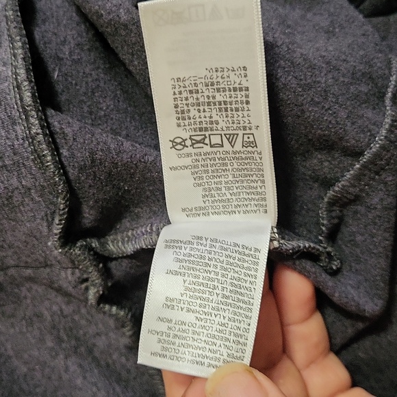 The North Face pull over hoddie - Picture 10 of 11